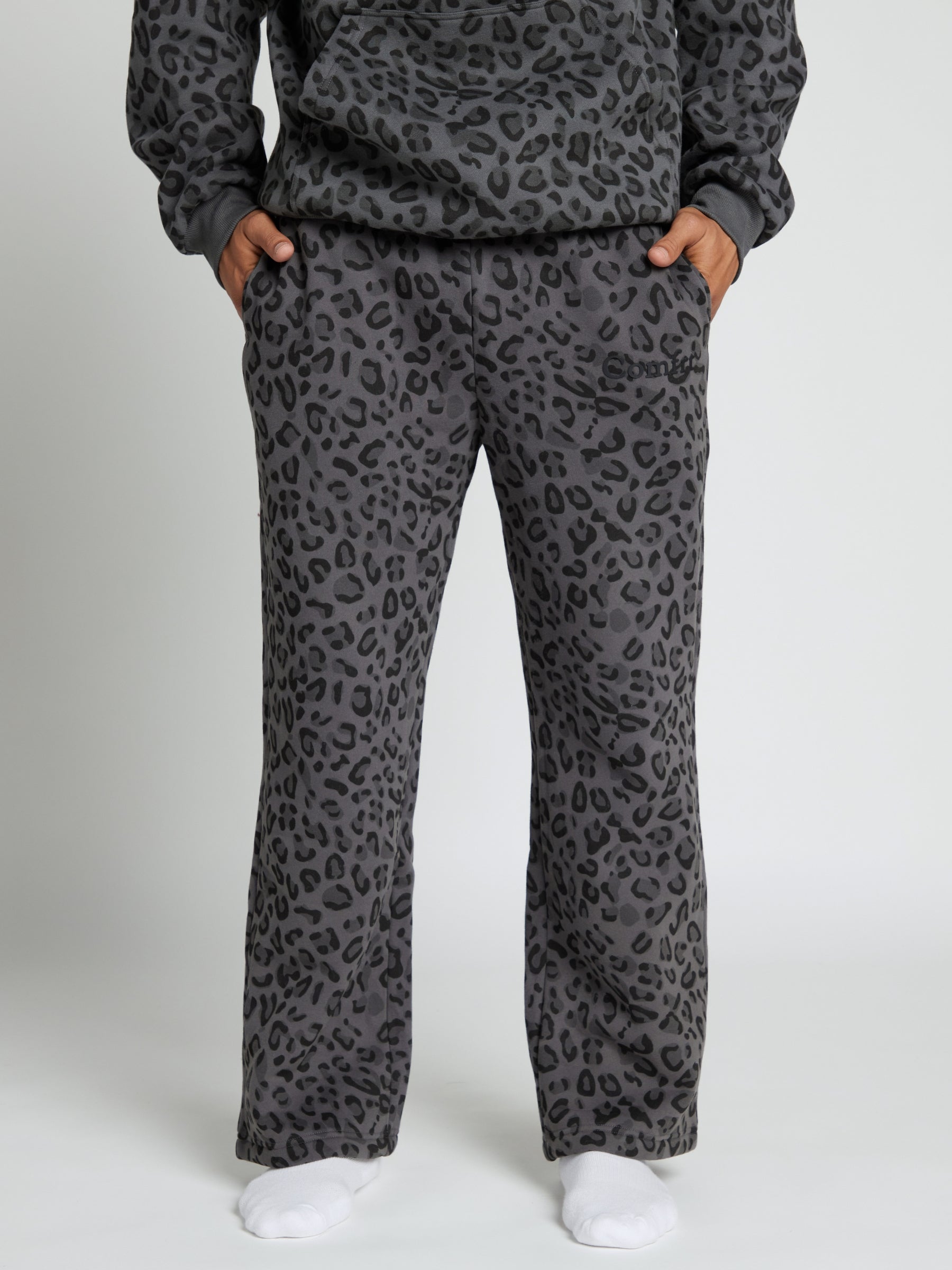 Minimalist Straight Leg Sweatpants - Pre-Order